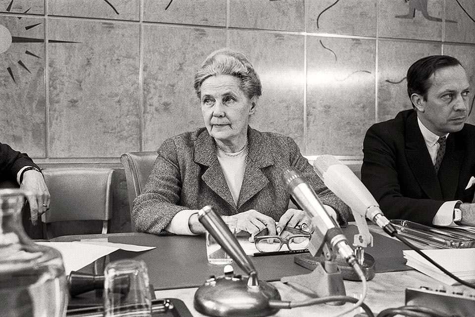 alva myrdal nedrustningskonferens 1969